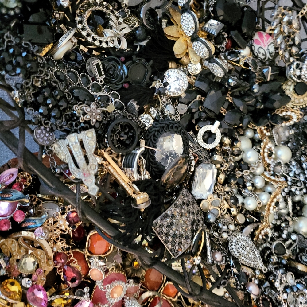 Huge harvest rhinestone jewelry lot - Picture 2 of 12